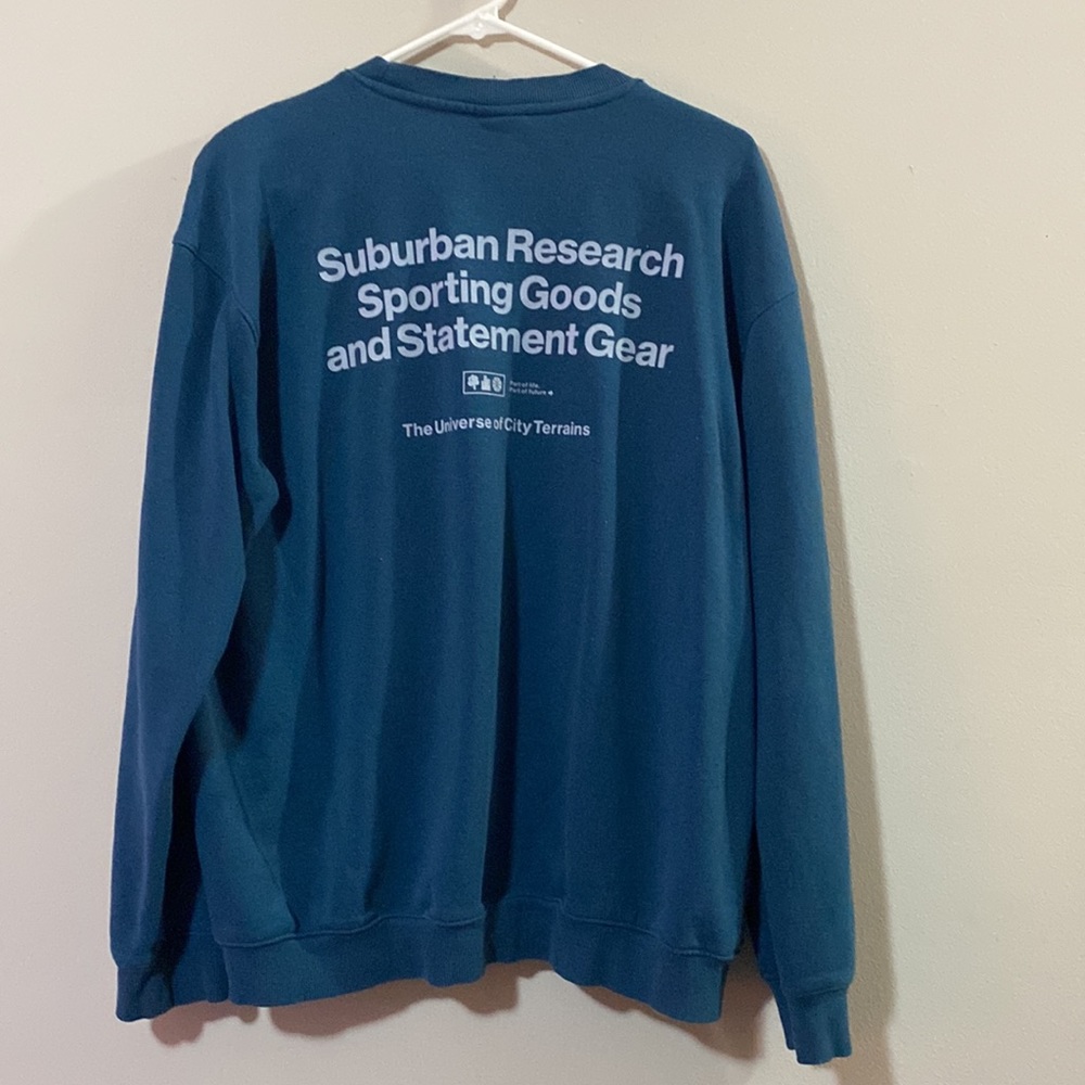 City Terrains Graphic Crewneck Sweatshirt - Size M